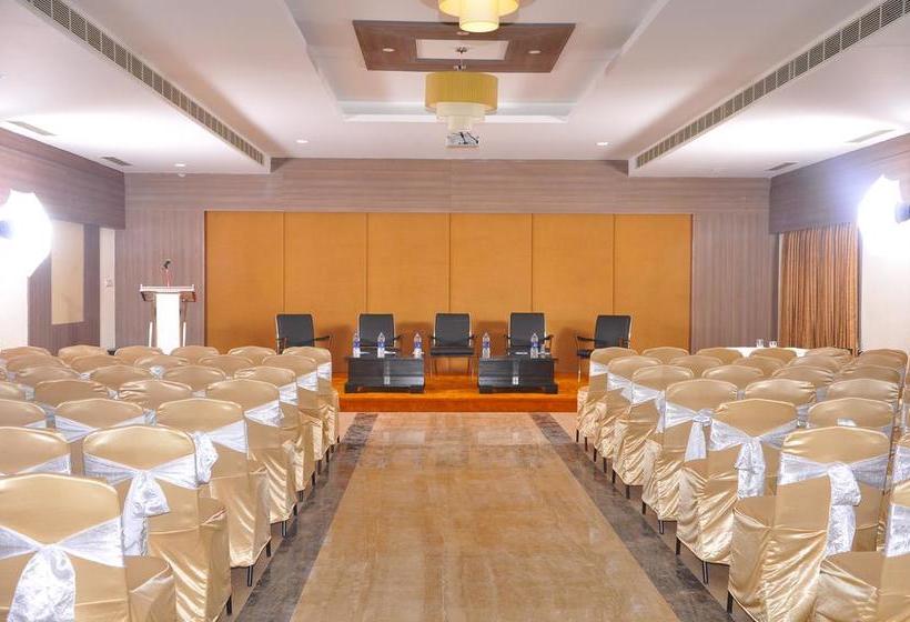 Hotel Rathna Residency 3