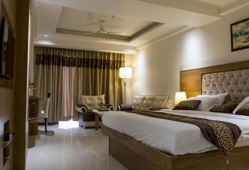 Hotel Yolo Rooms Rajiv Gandhi Education City Sonipat Haryana