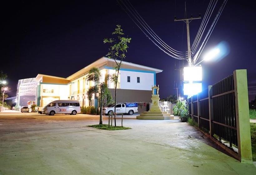 Motel The Color Place 8