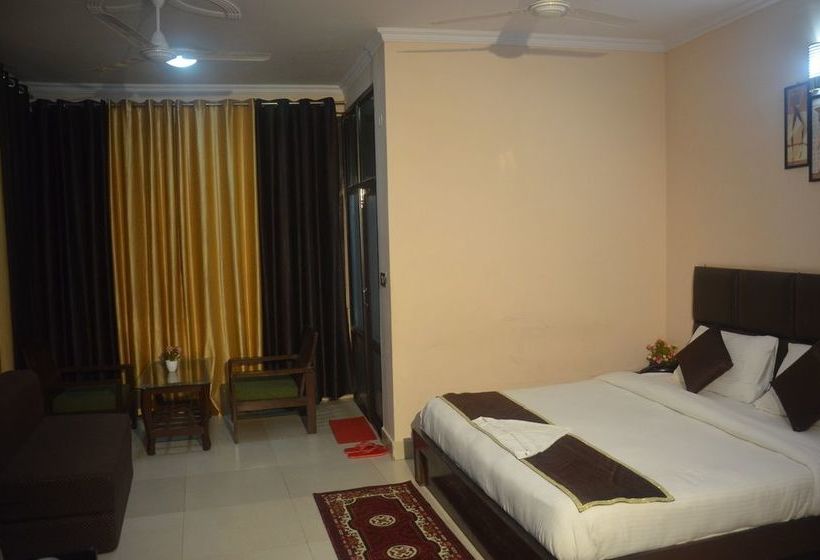 Corbett Hill Resorts 7