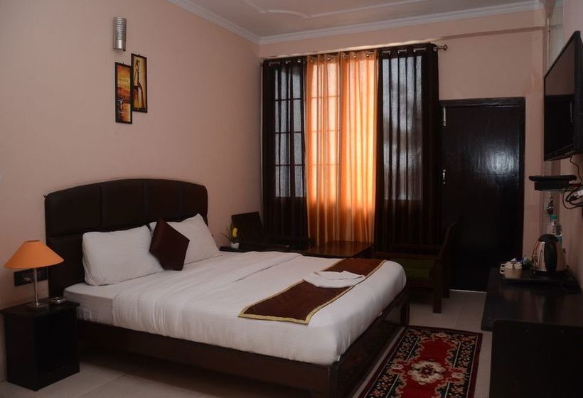 Corbett Hill Resorts 9