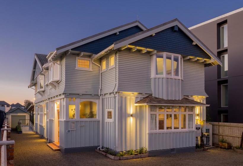 Bed and Breakfast Eco Villa Christchurch