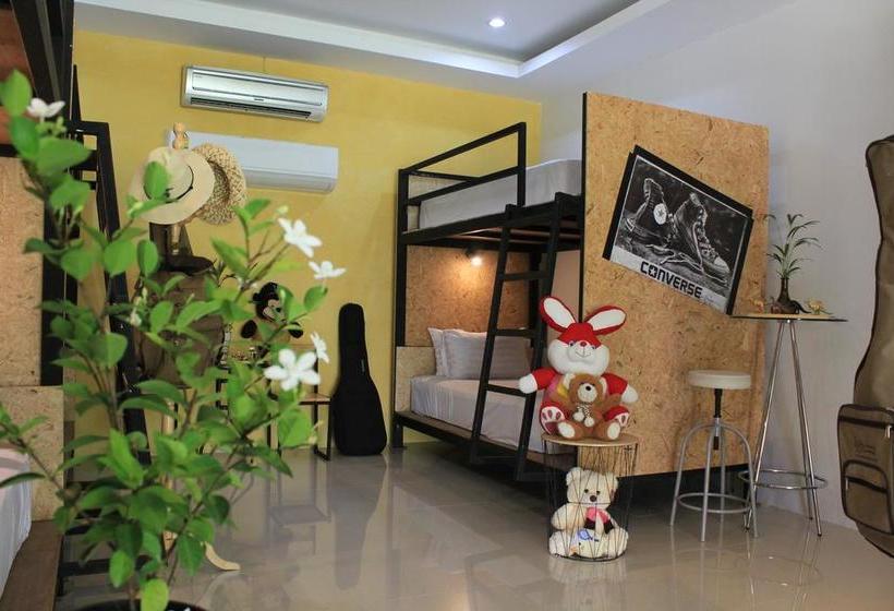 Hotel Eat N Sleep 18