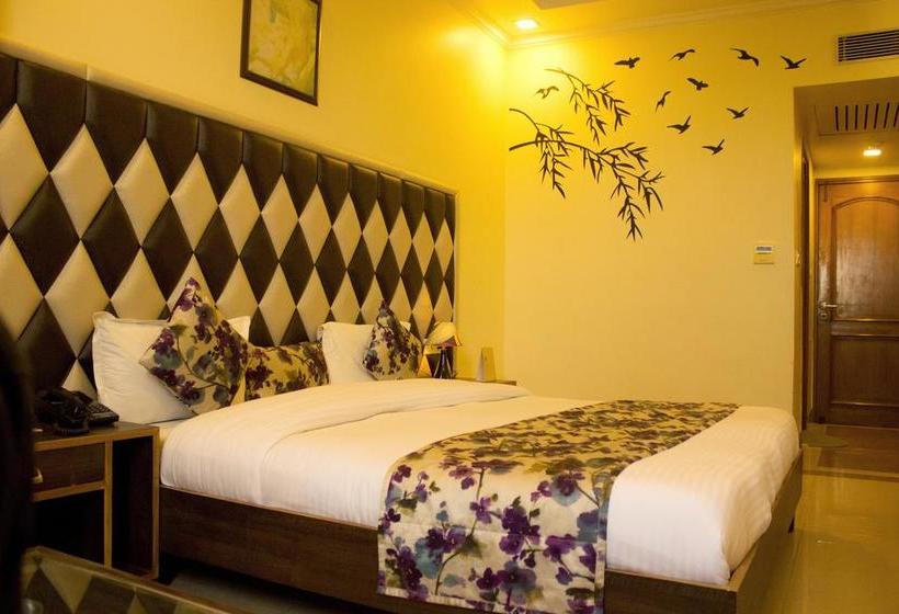 Fabhotel Aay Kay Model Town 1