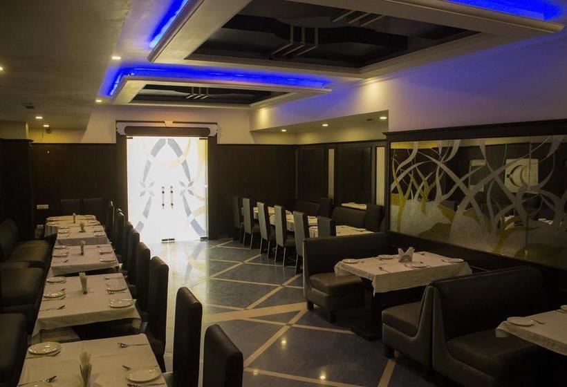 Fabhotel Aay Kay Model Town 11