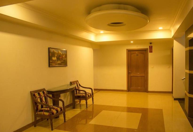 Fabhotel Aay Kay Model Town 15