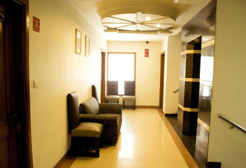 Fabhotel Aay Kay Model Town 16