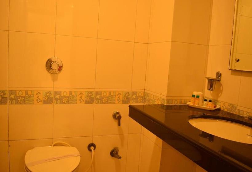 Fabhotel Aay Kay Model Town 8