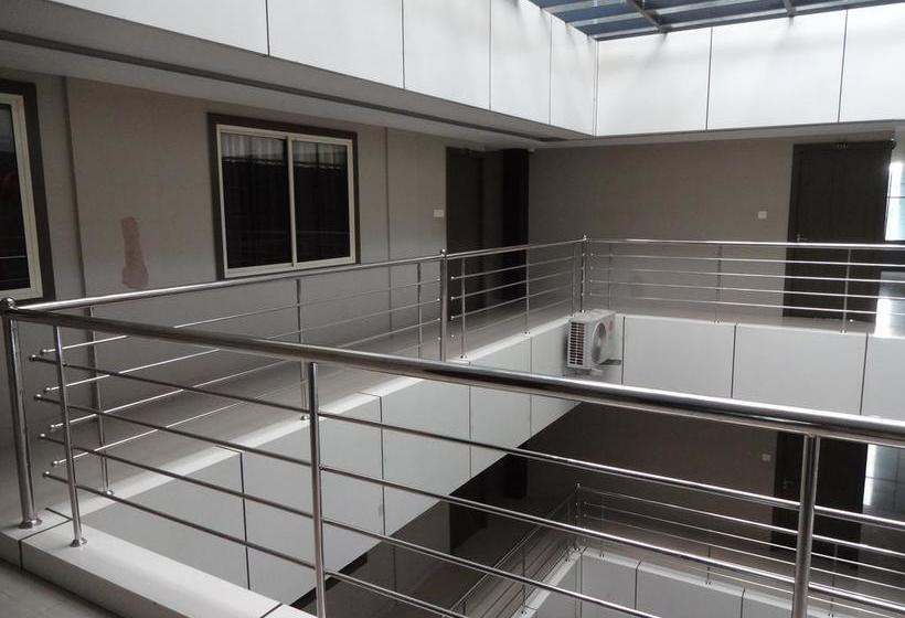 Bed and Breakfast Begonia Residency 12