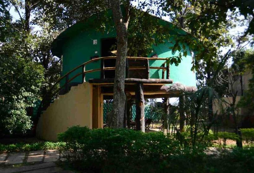 Tiger Woods Kanha Resort & Spa 1