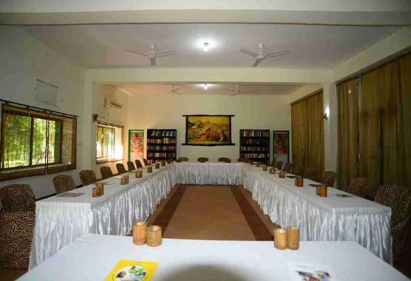 Tiger Woods Kanha Resort & Spa 8