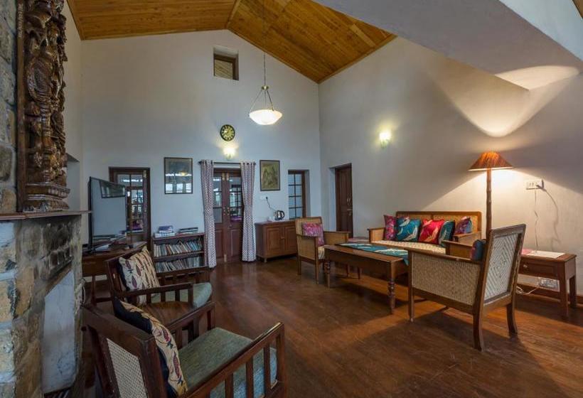 Bed and Breakfast Saffronstays Kurinji Estate 7