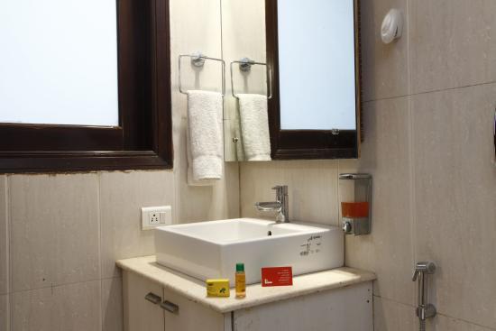 Hotel North East Residency 16