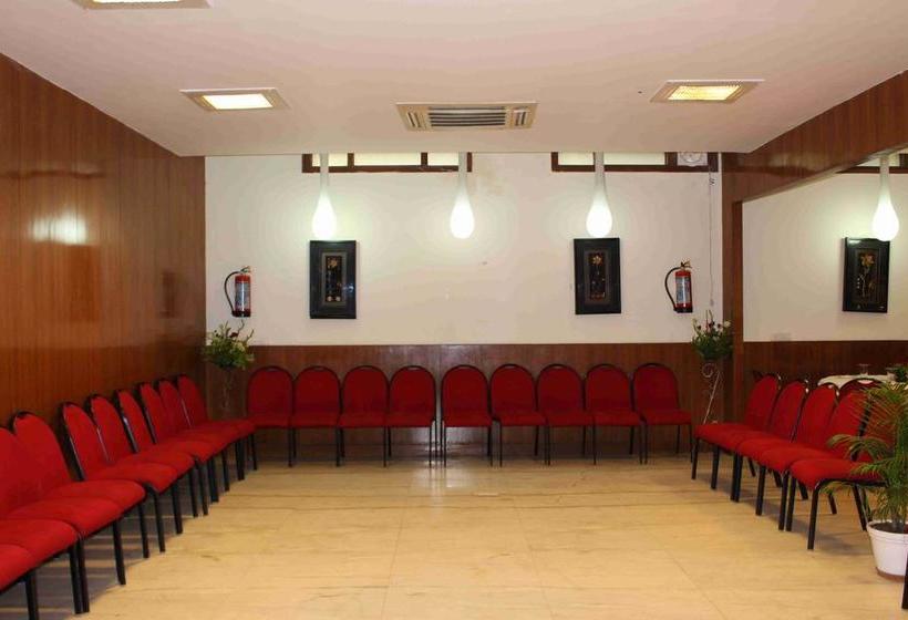 Hotel North East Residency 5