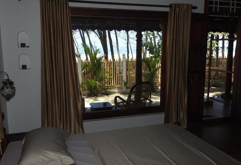 Hotel Alleppey Beach Garden 2