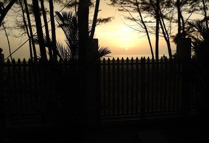 Hotel Alleppey Beach Garden 3