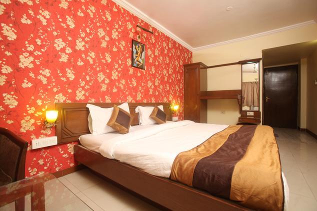 Hotel Grande Royale Indore 18