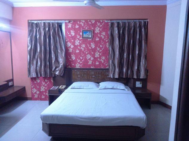 Hotel Grande Royale Indore 9