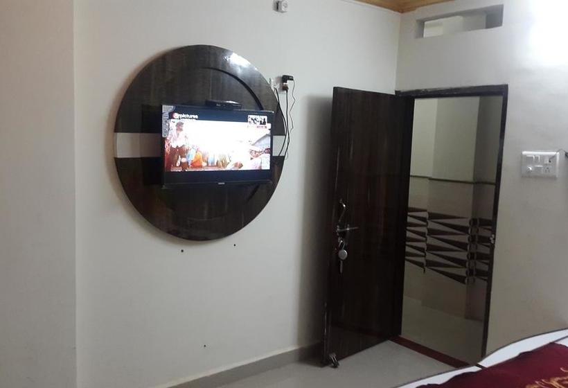 Hotel Madhur Milan 12