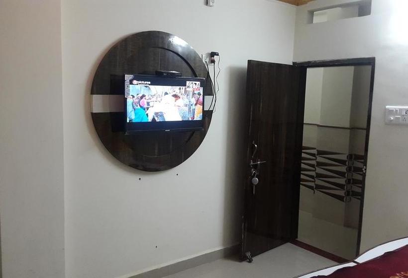 Hotel Madhur Milan 4