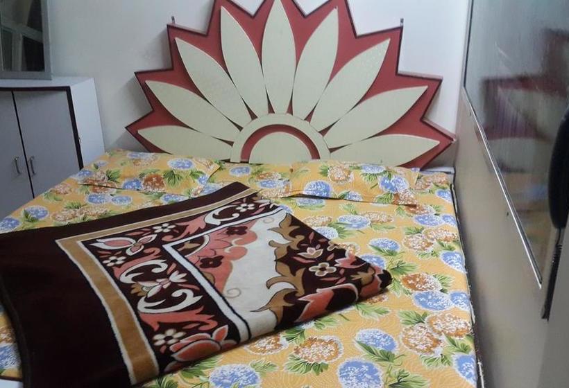 Hotel Madhur Milan 5