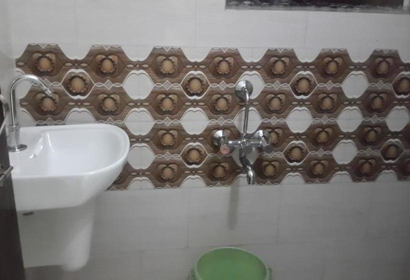 Hotel Madhur Milan 7