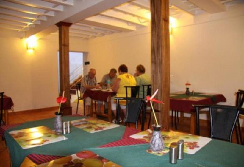 Wyndvalley Garden Resort 12