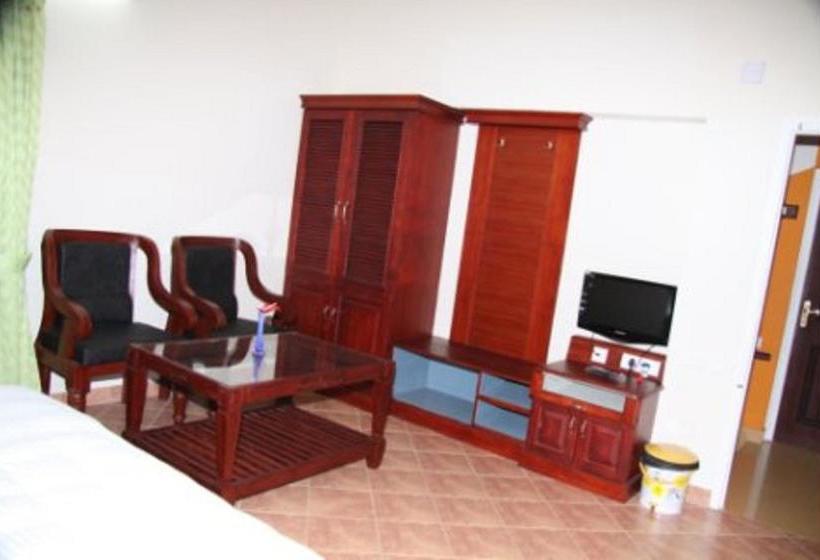 Wyndvalley Garden Resort 9