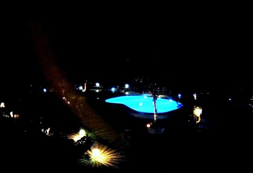 Hotel Hill Rock Arambol