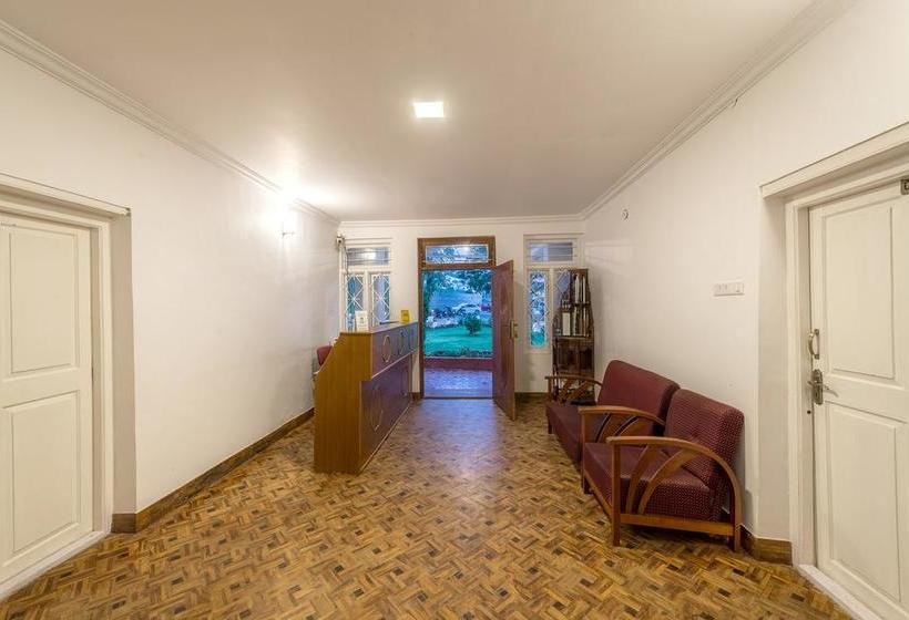 Resort Treebo Whispering Meadows 17