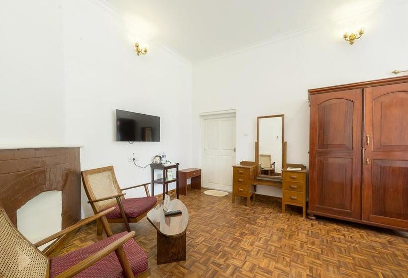 Resort Treebo Whispering Meadows 8