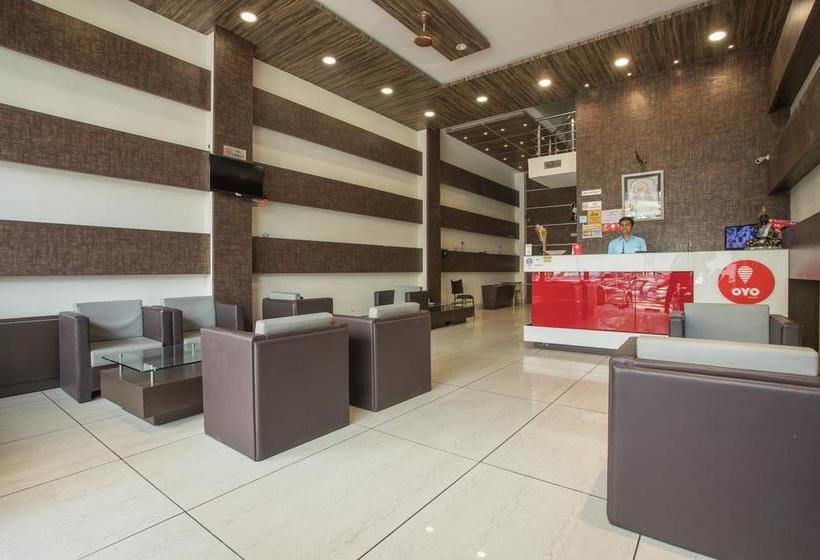 Hotel Oyo 4042 Madhumilan Square