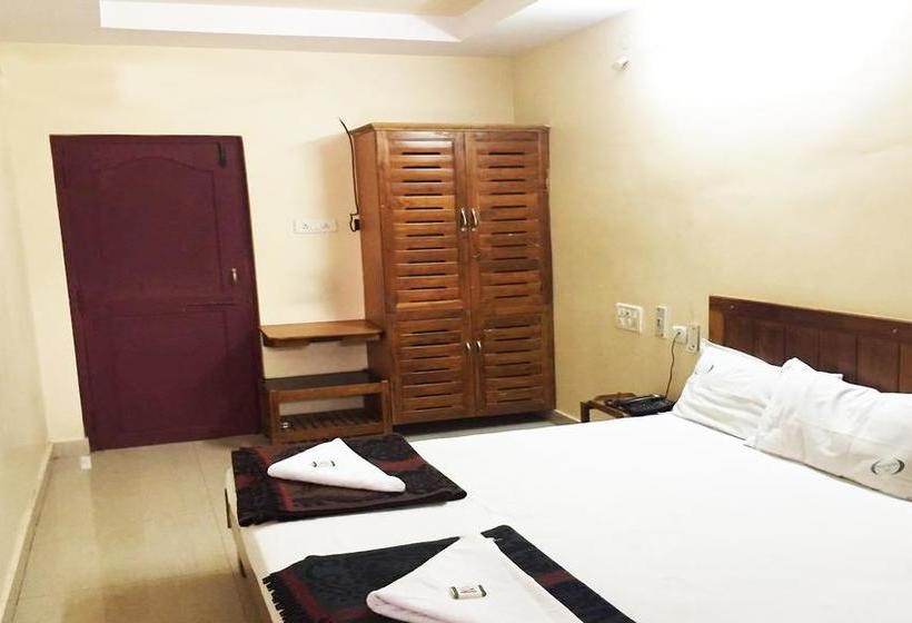 Hotel Sona Residency 13