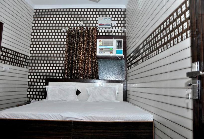 Hotel Punjabi Niwas Amritsar Punjab