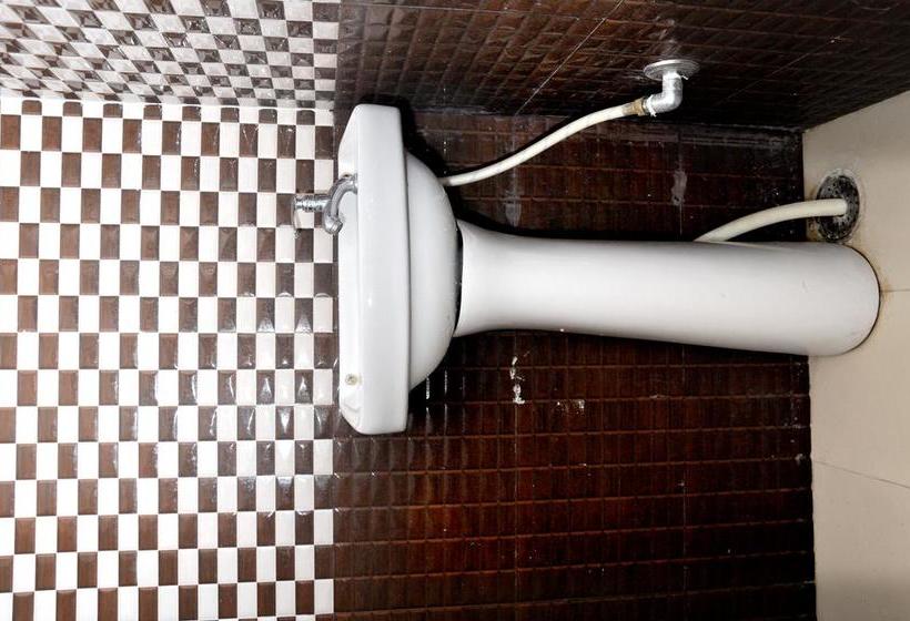 Hotel Punjabi Niwas 4