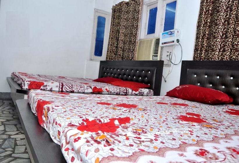 Hotel Punjabi Niwas 6