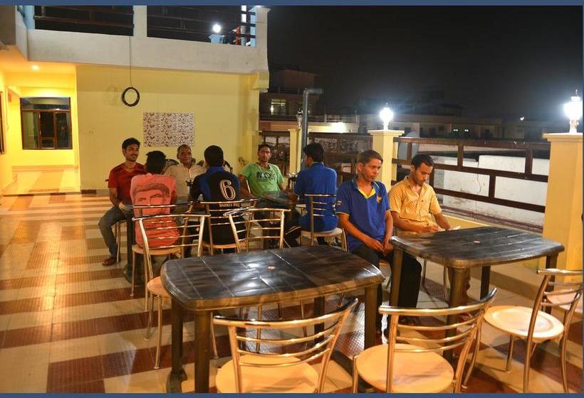 Bed and Breakfast Thakur Ji 8