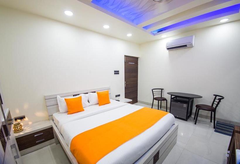 Hotel Arjun International 14