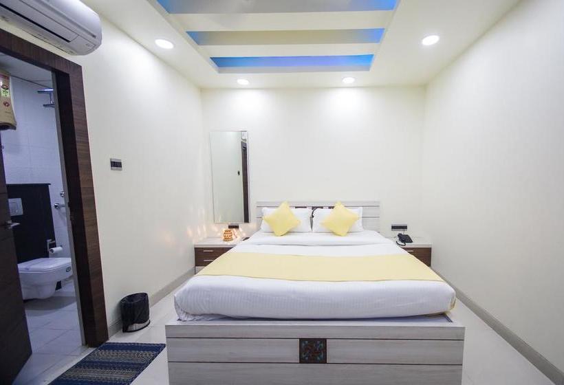 Hotel Arjun International 7