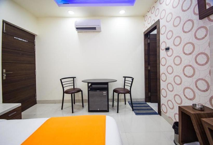 Hotel Arjun International 8