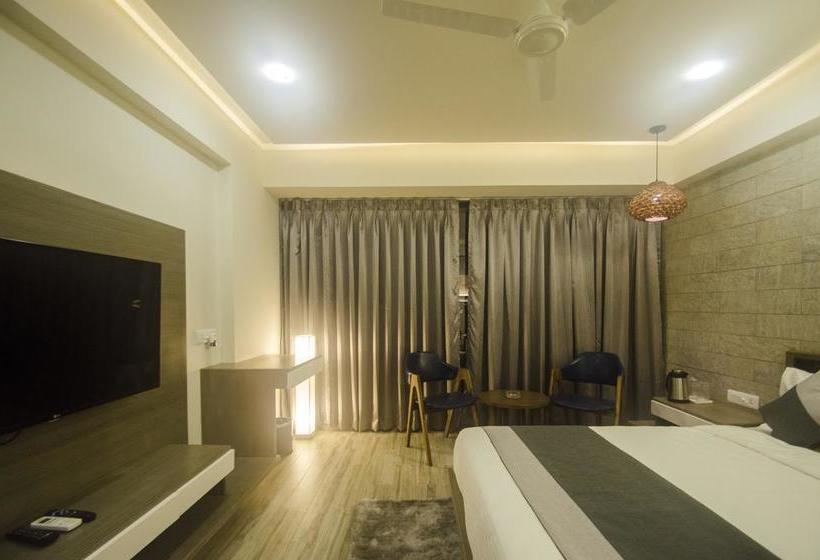 Hotel Grand Elegance 10