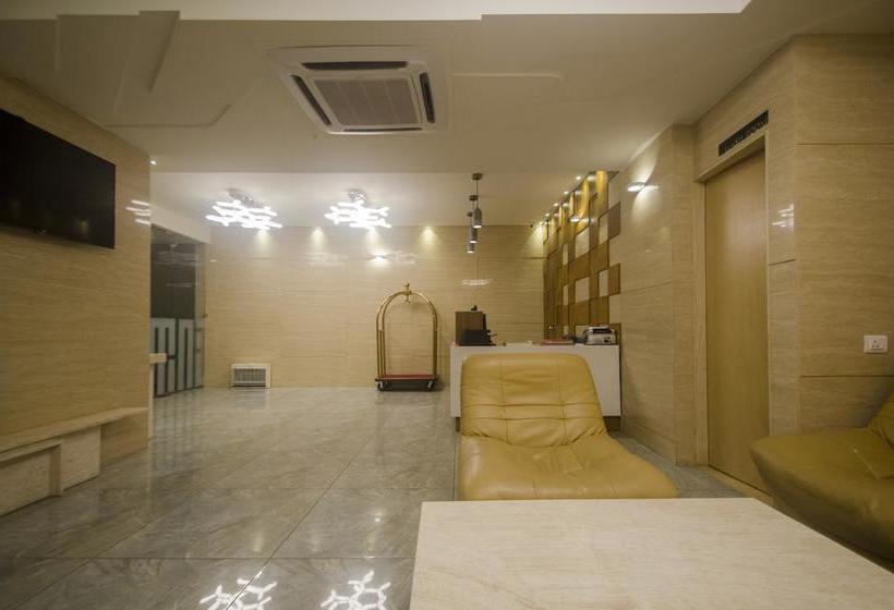 Hotel Grand Elegance 15