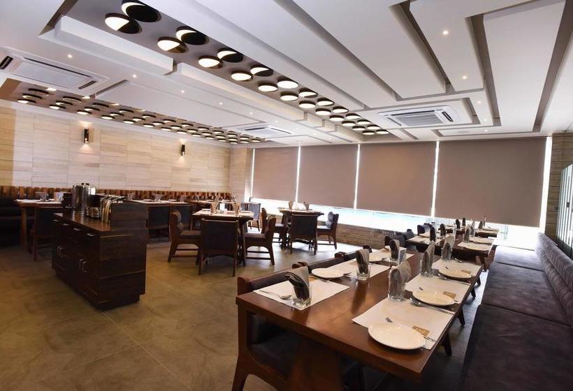 Hotel Grand Elegance 16