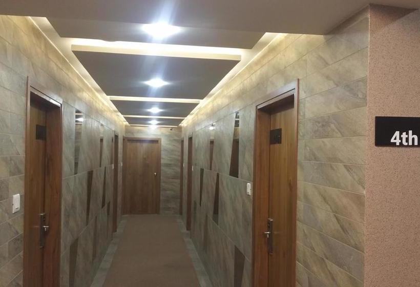 Hotel Grand Elegance 19