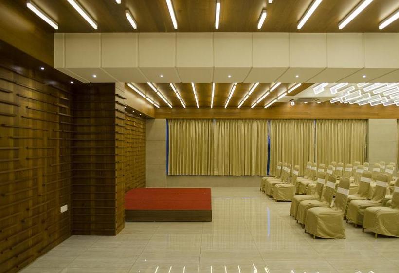 Hotel Grand Elegance 3