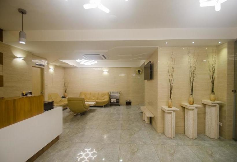 Hotel Grand Elegance 4