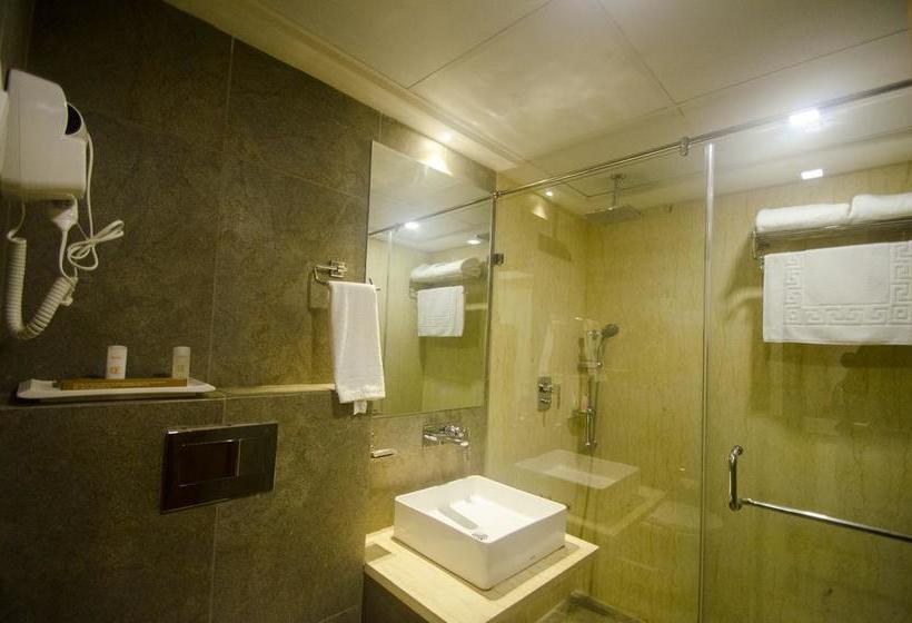 Hotel Grand Elegance 5