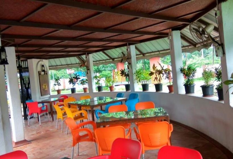 Kadaloram Beach Resort 1