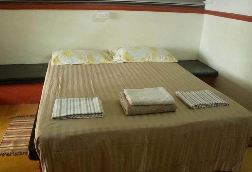 Kadaloram Beach Resort 14