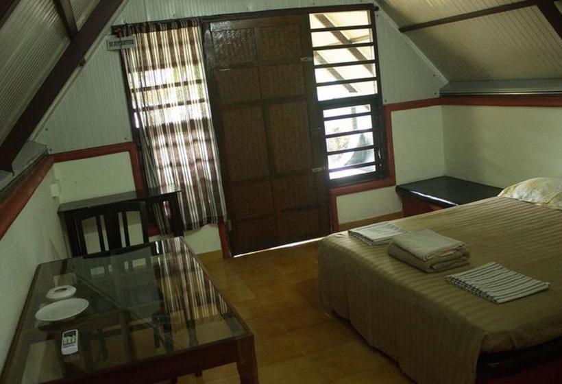 Kadaloram Beach Resort 18